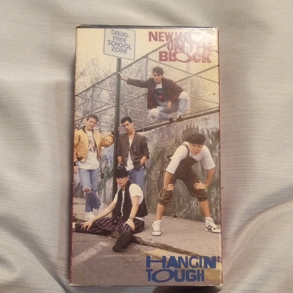 1989 Hangin' Tough VHS New Kids On The Block Like New VHS 📼 - Picture 1 of 9